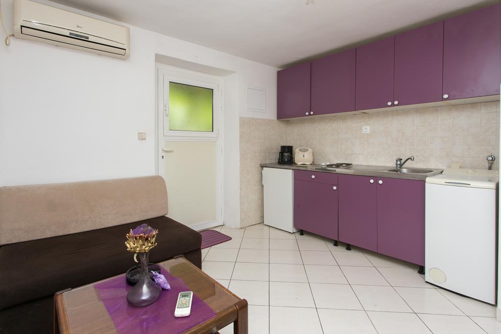 Apartment Hrvoje Place *