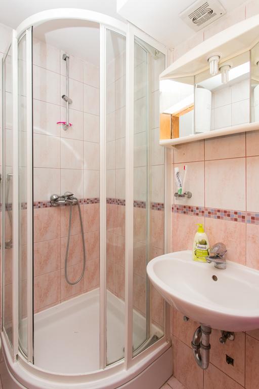 Apartman Hrvoje Place *