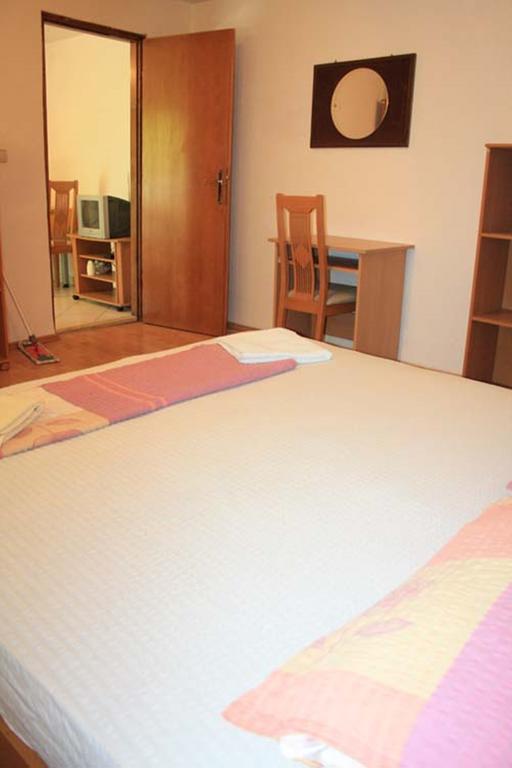 Hrvoje Place Apartman *